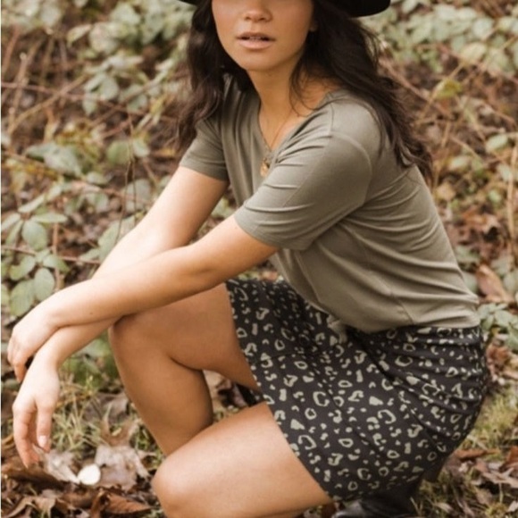 Jackson Rowe Figary Black Leopard Mini Skirt - Picture 3 of 14